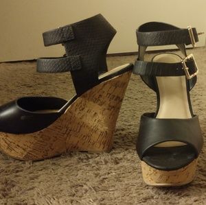 Heart in D Shoes Black Wedge Sandals
